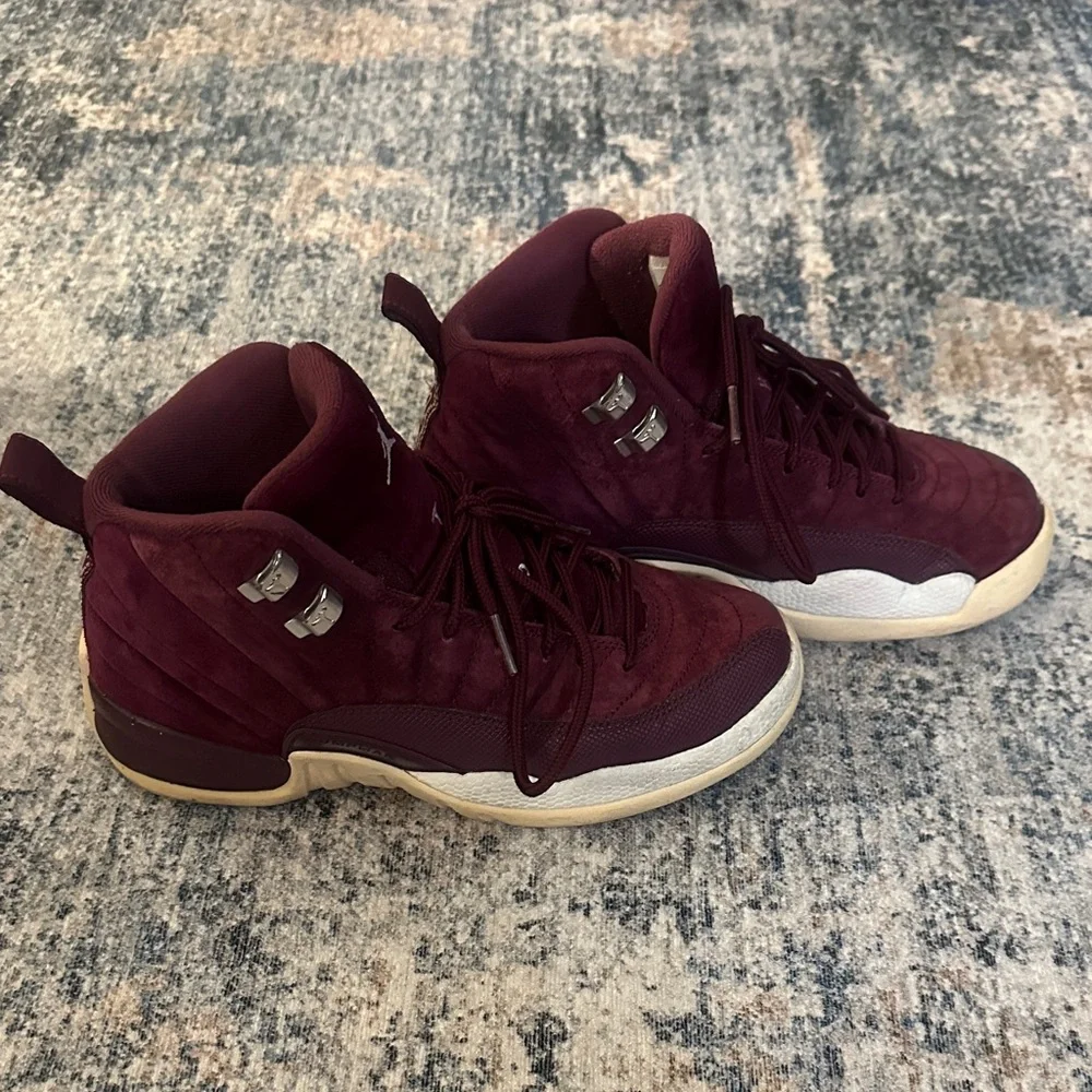 🔴 SOLD 🔴 Air Jordan Burgundy Retro 12 - Picture 2 of 12